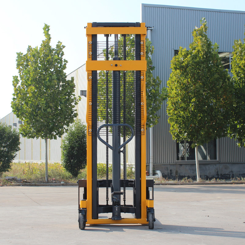 Impilatore manuale di pallet